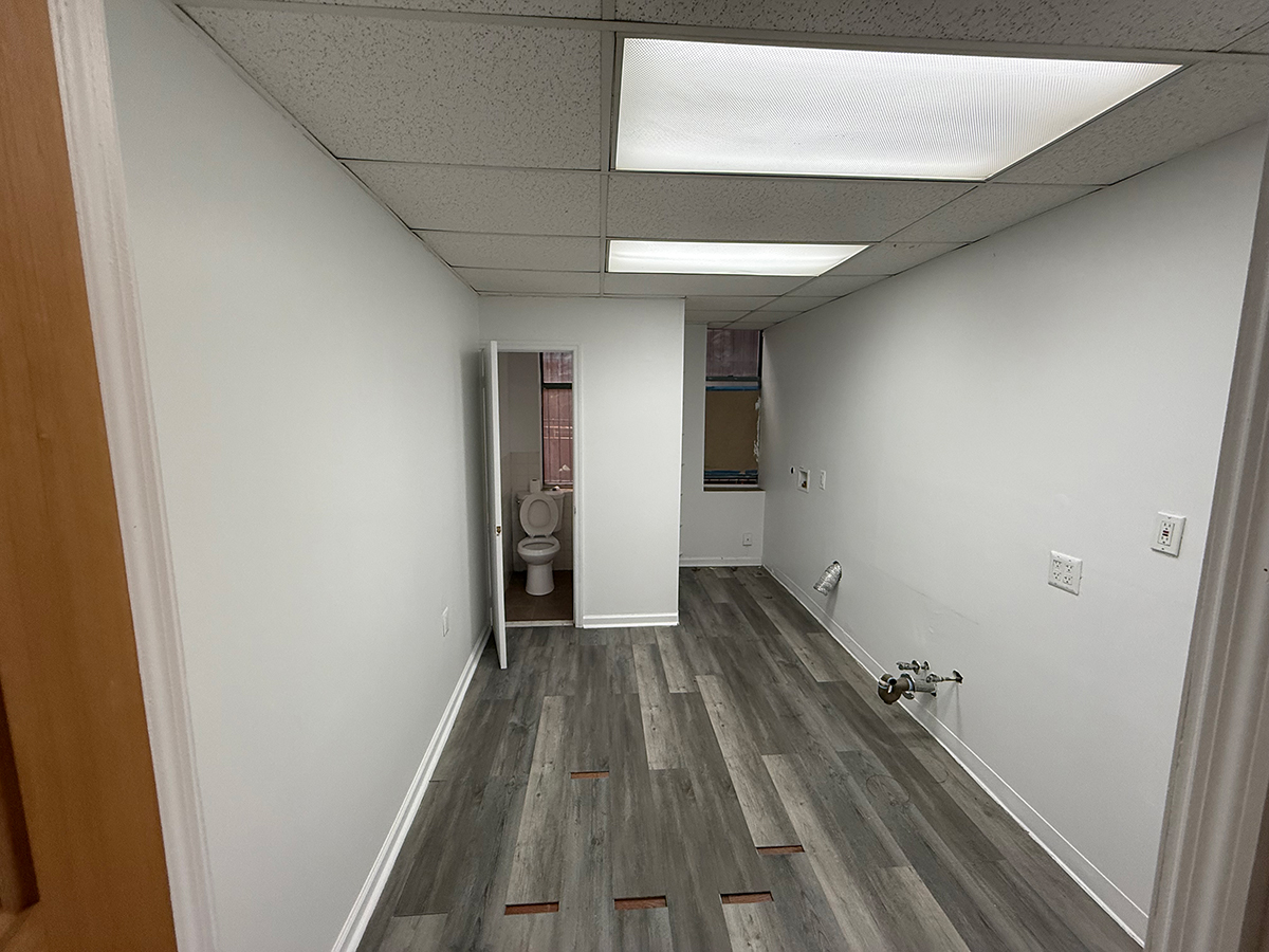 827 10th Ave, New York, NY 10019, USA